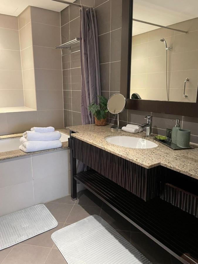 Luxurious 2 Bedroom Apartment In Anantara Hotel And Residences Dubai Exterior foto